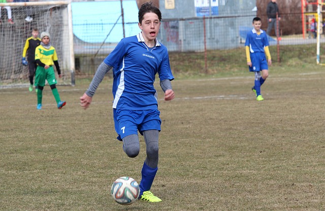制雷霆队进 制雷霆队进